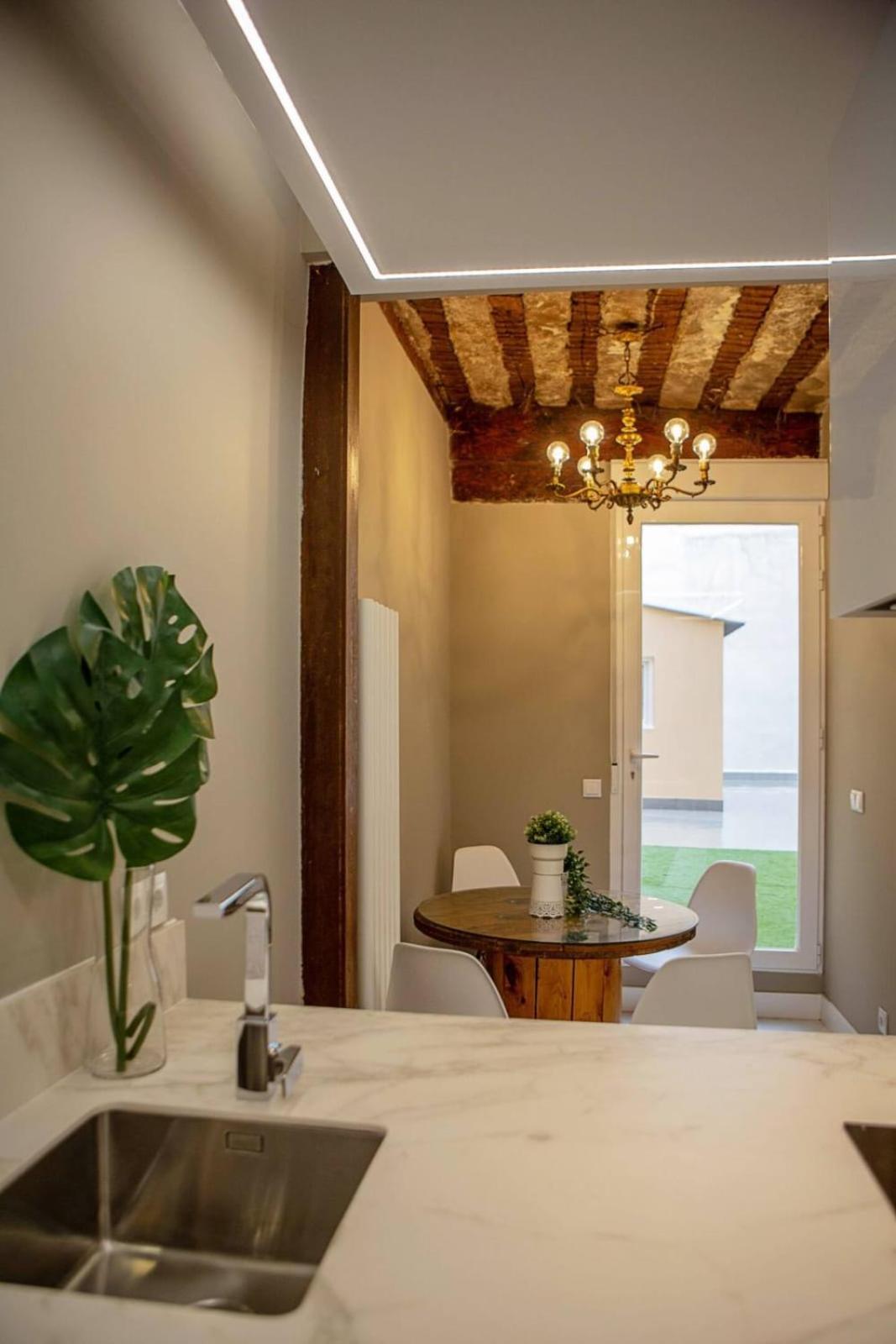 马德里Cozy 2Bed2Bath&Patio W Bedbath In Mdrd'S Center公寓 外观 照片